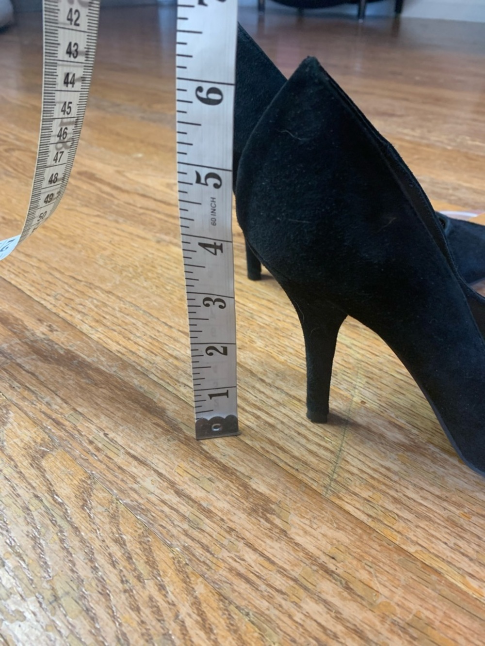 Le Château Moda Reflex Black Faux Suede Pointed Toe Pumps | Size 7M - Picture 10 of 11